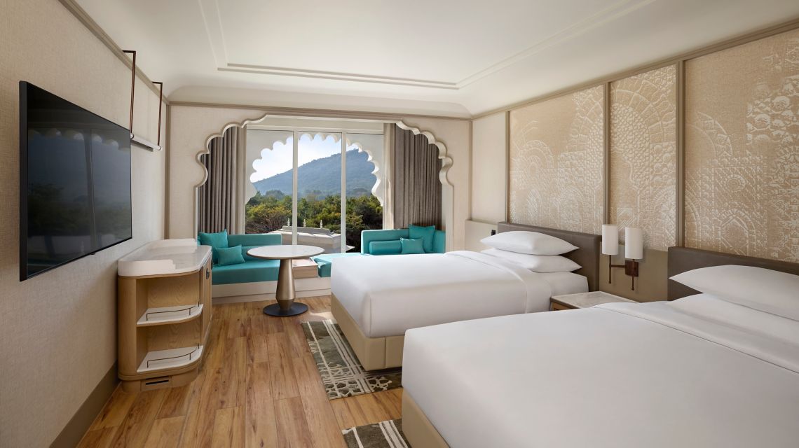 Udaipur Marriott Hotel Premium Mountain View Room 