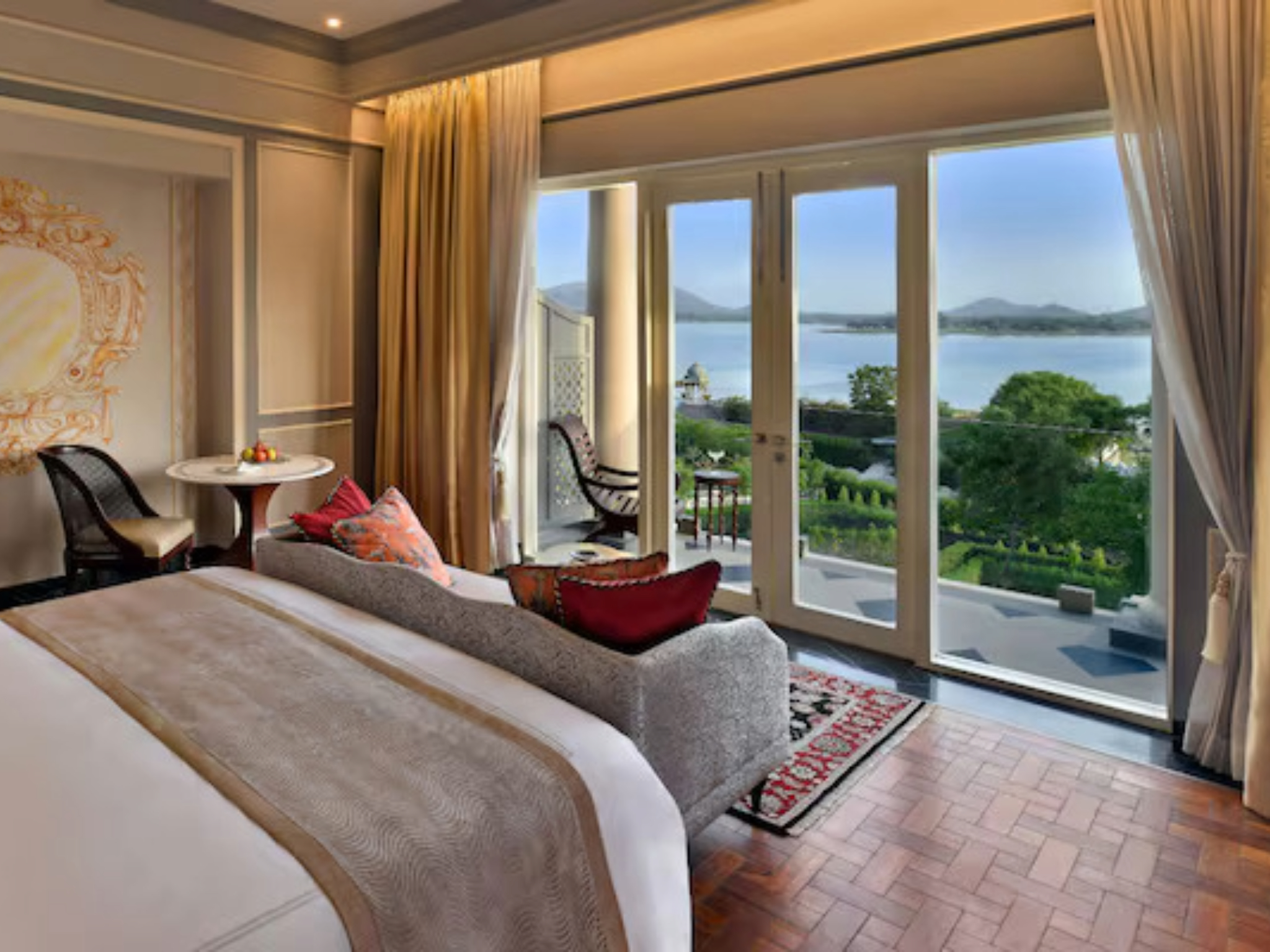 Flamingo Signature Room Raffles Udaipur