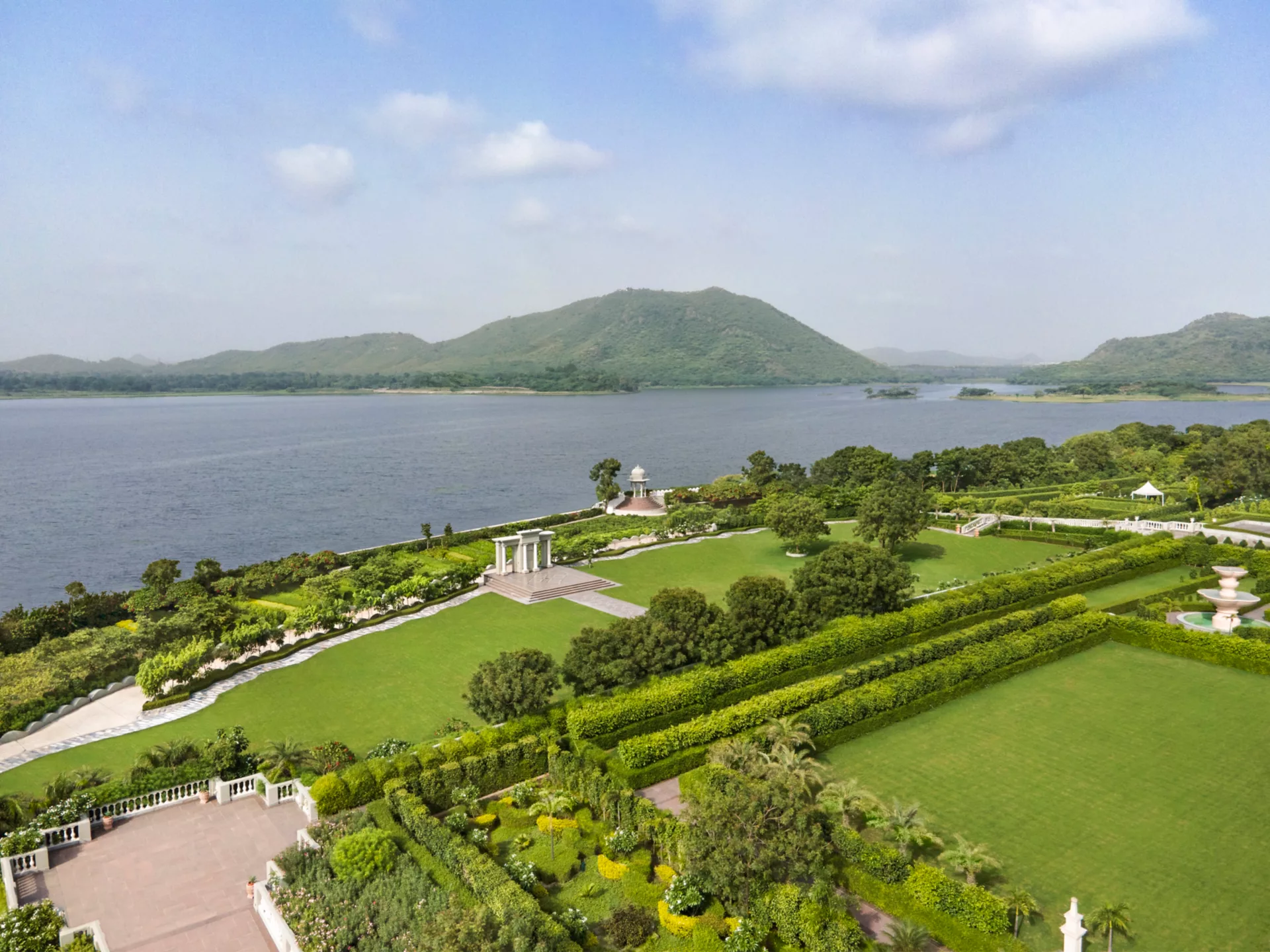 Raffles Udaipur Garden Temple Lawn