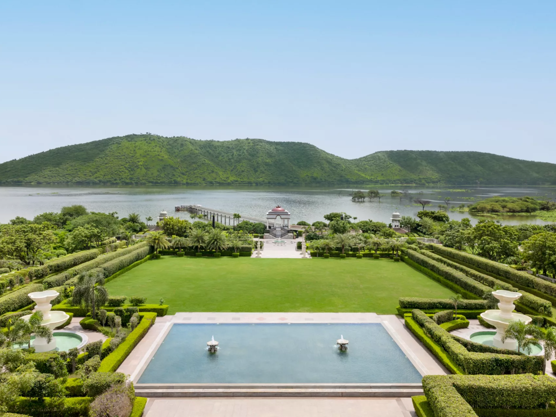 Raffles Udaipur Raja's Hunting Lawn