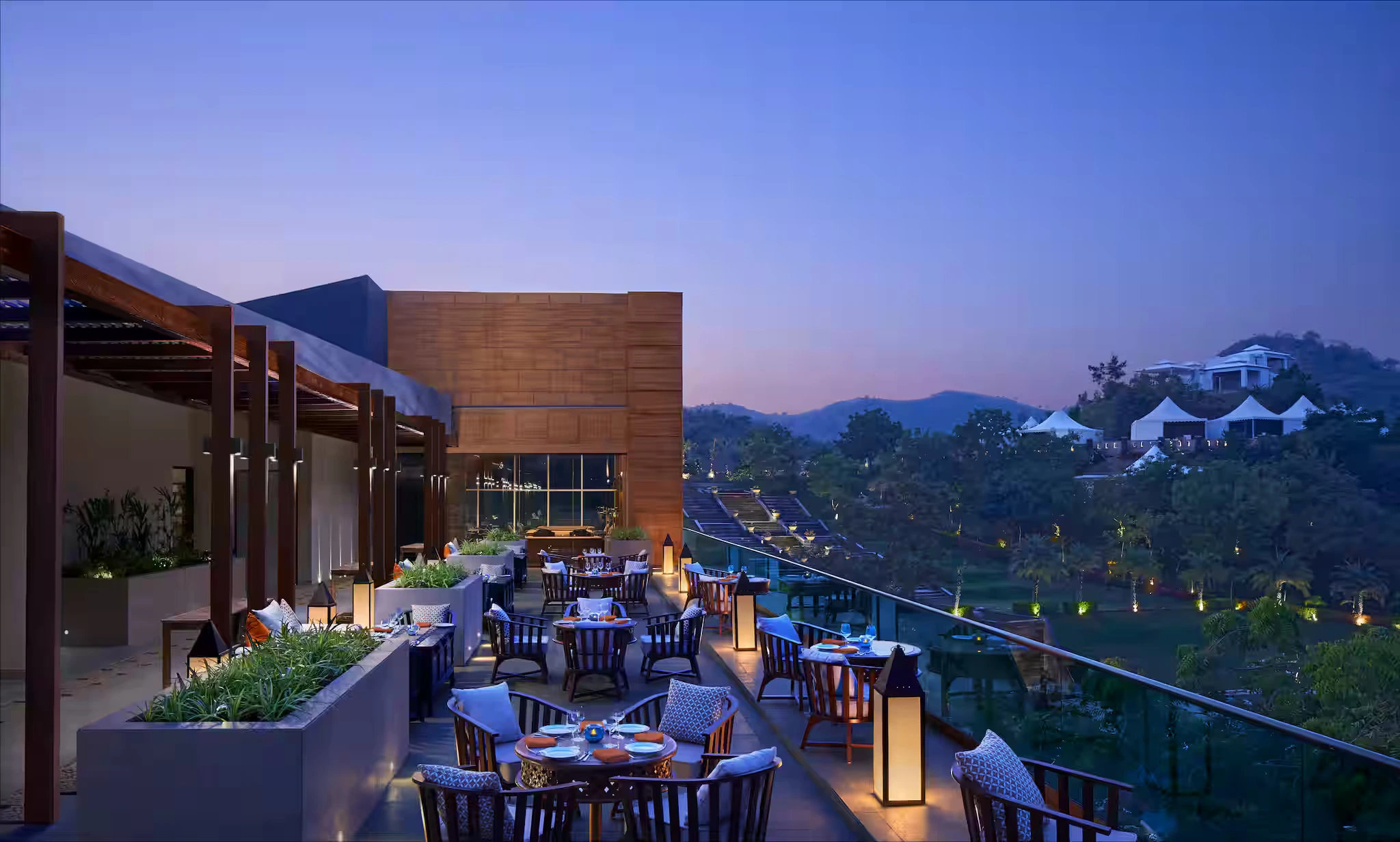 Taj Aravali Resort Ridgeview Restaurant