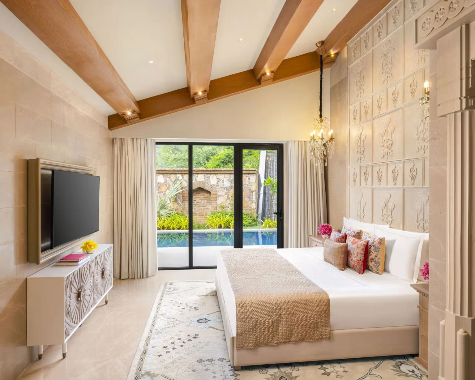 Taj Aravali superior room Udaipur
