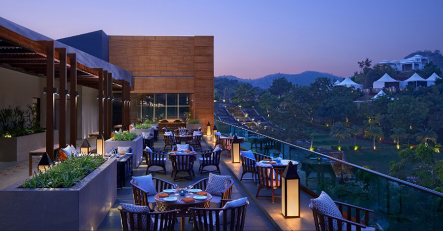 destination-wedding-in-taj-aravali-hotel-udaipur