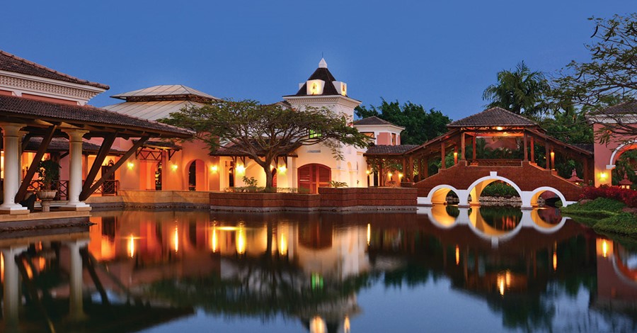 How much does a destination wedding at Park Hyatt, Goa cost?