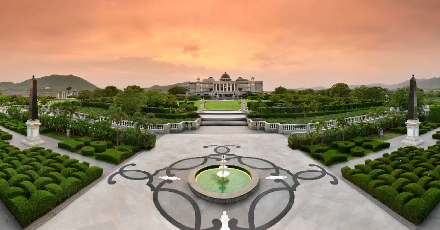 best-wedding-in-raffles-hotel-udaipur